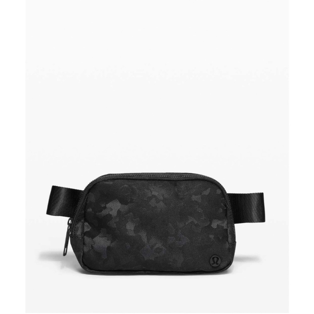 Lululemon Everywhere Belt Bag 1L Camo Jacquard